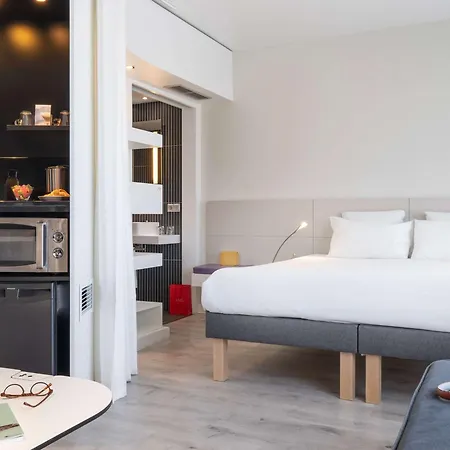 Novotel Centro Hotel 4*